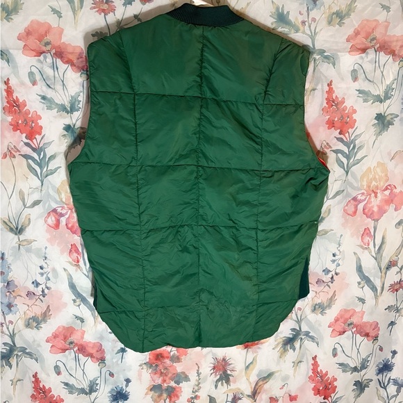 Vintage Reversible Green and Orange Puffer Vest - Picture 7 of 10